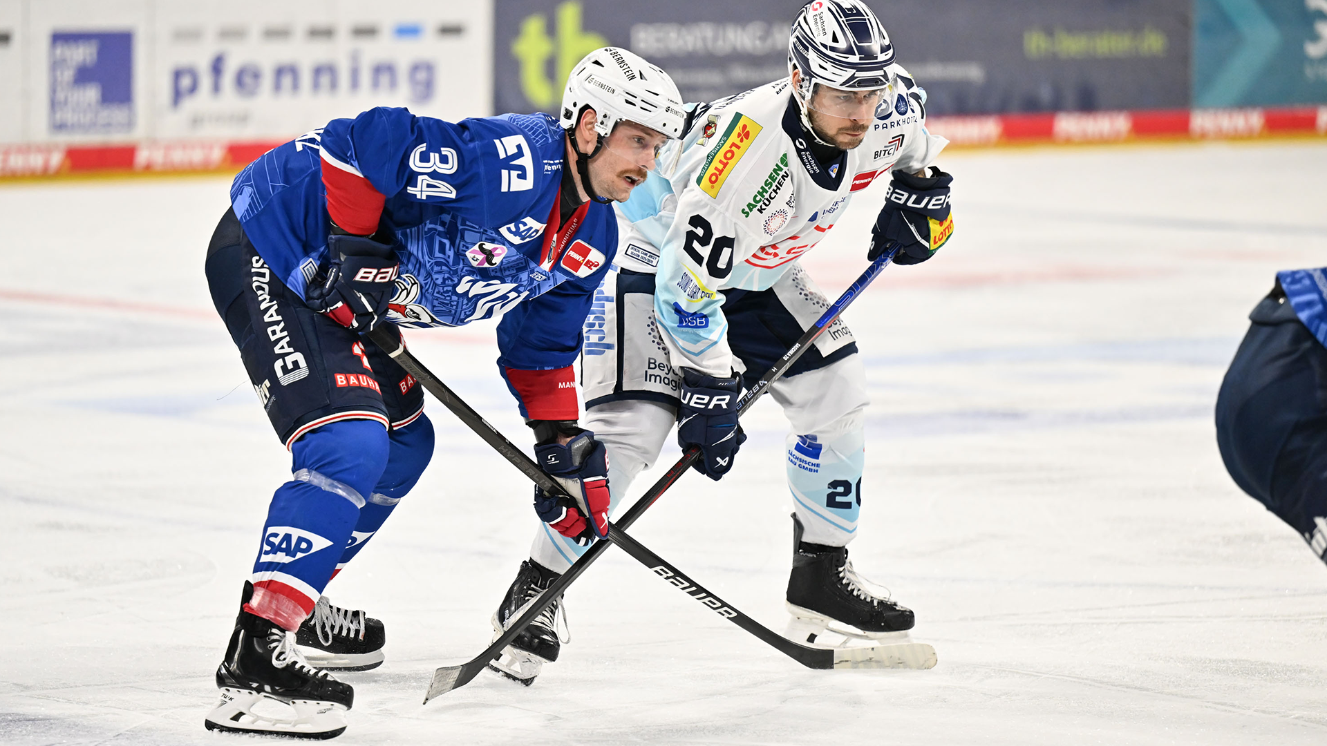 Adler Mannheim gg. Dresdner Eislöwen